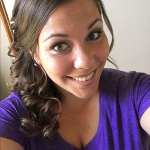 Meet your Posher, Andrea